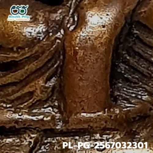 100× magnification — Luang Phor Ngern statuette, Phim Niyom 4-Chai, Mixed alloy