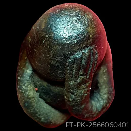 Phra Pidta by Luang Phor Kaew, freestanding statuette, Herbal (Wan), Wat Khrua Wan, Chonburi, BE — bottom