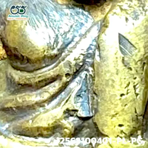 ภาพขยายรายละเอียด รูปหล่อหลวงพ่อเงิน พิมพ์นิยม B 4 ชาย มือรองนั่ง พระหล่อโบราณ วัดบางคลาน พิจิตร