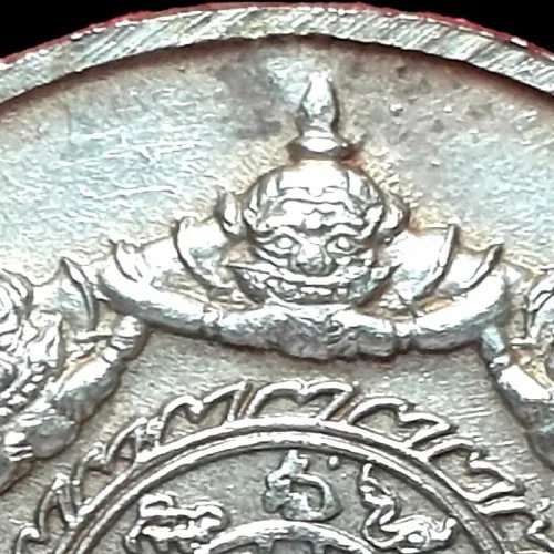 ภาพขยาย เหรียญปิดตาพังพระกาฬ รุ่นแรก ปี พ.ศ.2530 เนื้อเงิน…
