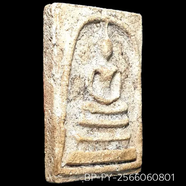 Somdej Toh amulet, Yai (large) Ket Talu Sum (topknot through the arch) patina, Lime-rich powder — front, angled right