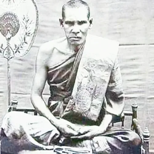 龙婆桥（瓦旁玛莱）
